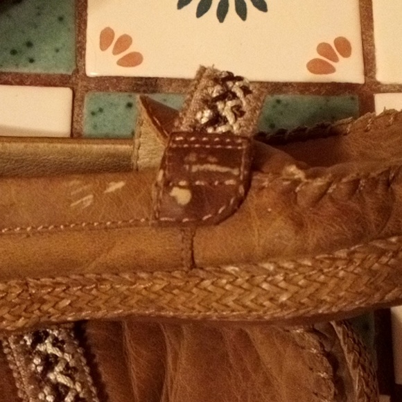 Ugg Size 6 W Kaelee  loafer - Picture 6 of 6